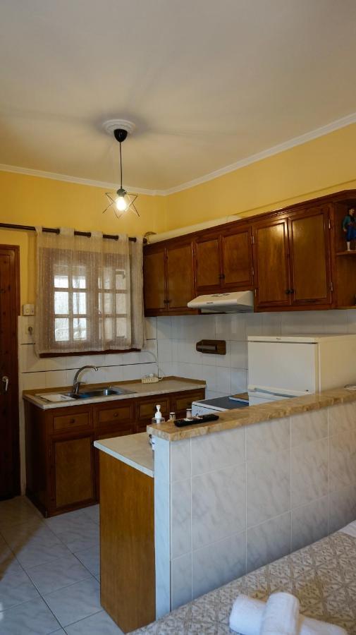 Soula Rooms Кинион Экстерьер фото